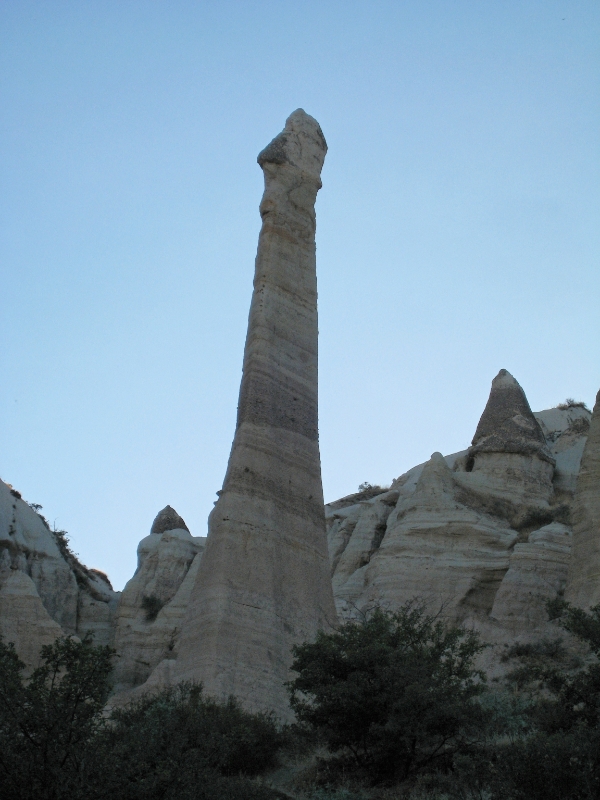Fairy chimney rock formations, Goreme, Cappadocia Turkey 11.jpg - Goreme, Cappadocia, Turkey